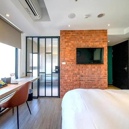 City Center Hotel Taichung Buitenkant foto