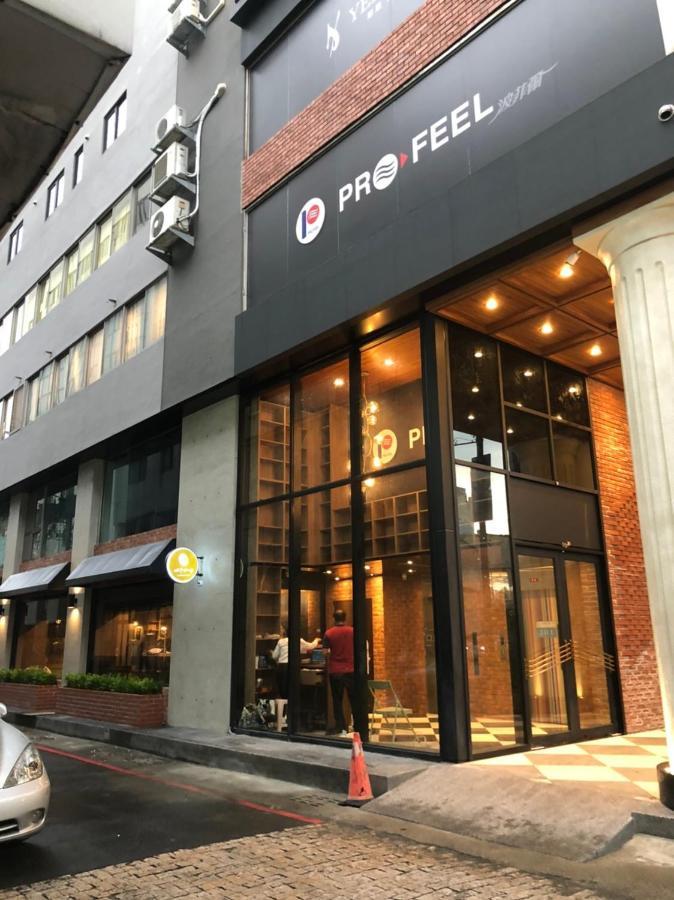 City Center Hotel Taichung Buitenkant foto