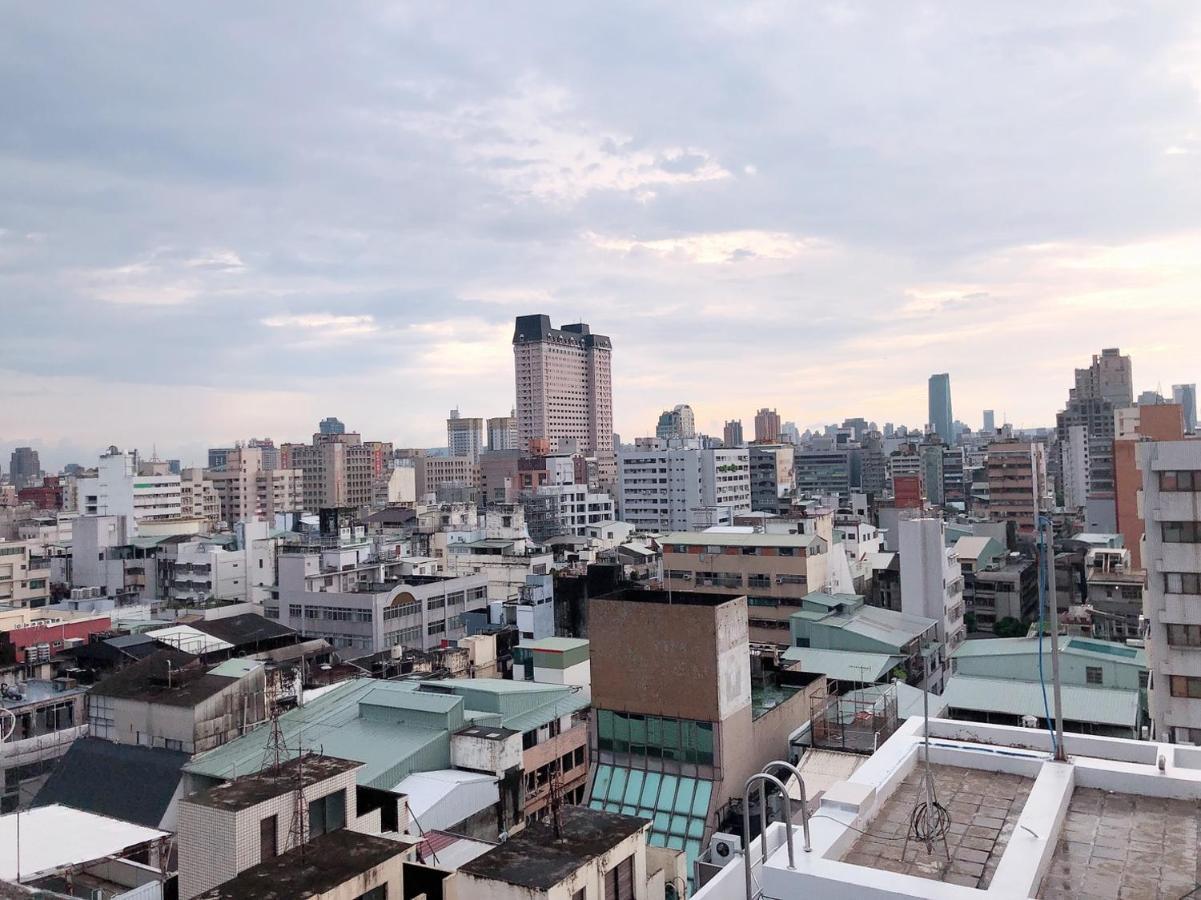 City Center Hotel Taichung Buitenkant foto