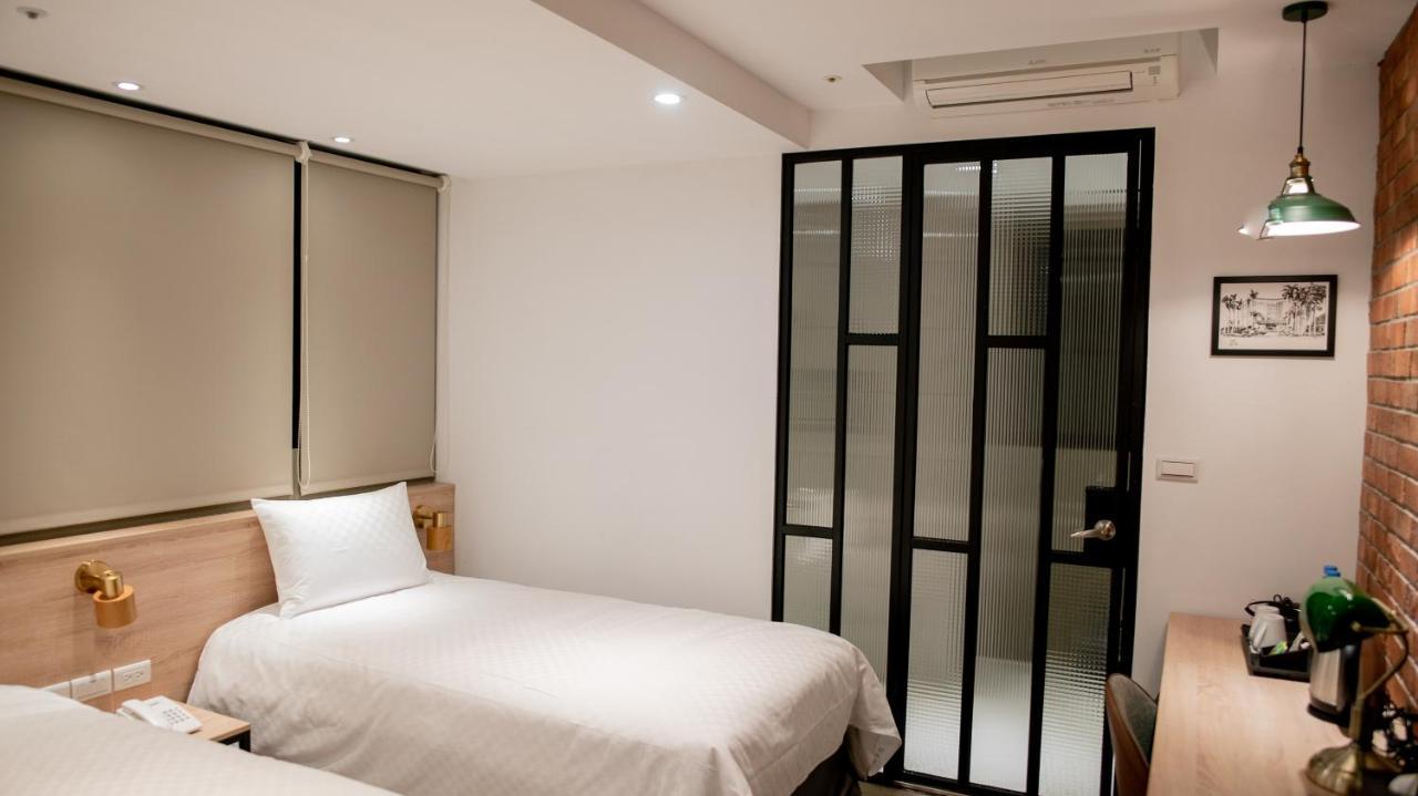 City Center Hotel Taichung Buitenkant foto